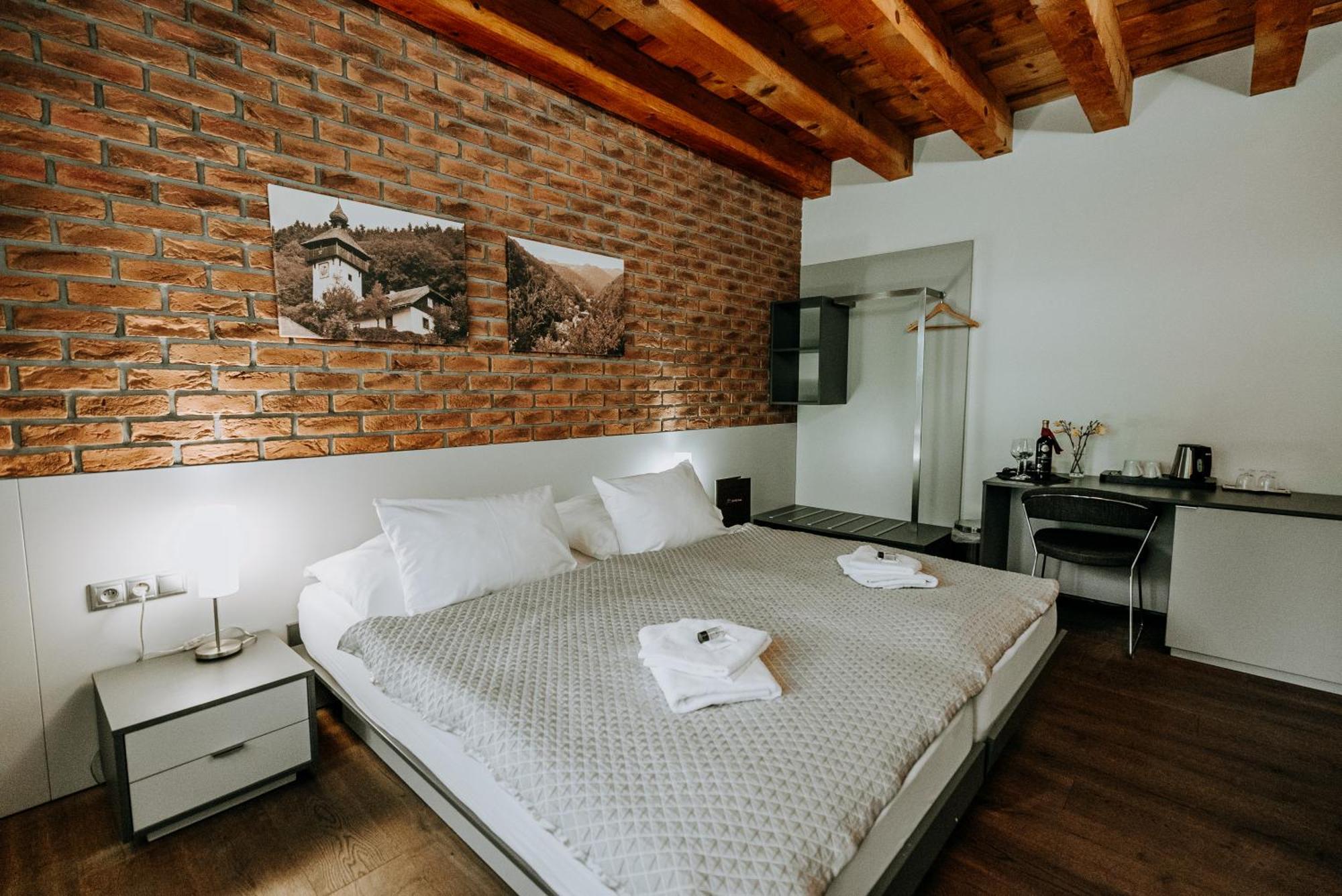 Penzion Bansky Dom Banska Stiavnica Ngoại thất bức ảnh