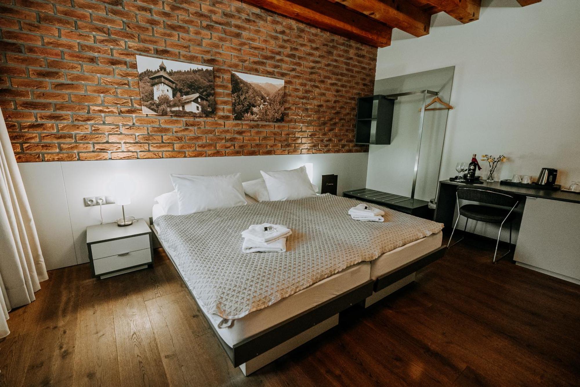 Penzion Bansky Dom Banska Stiavnica Ngoại thất bức ảnh