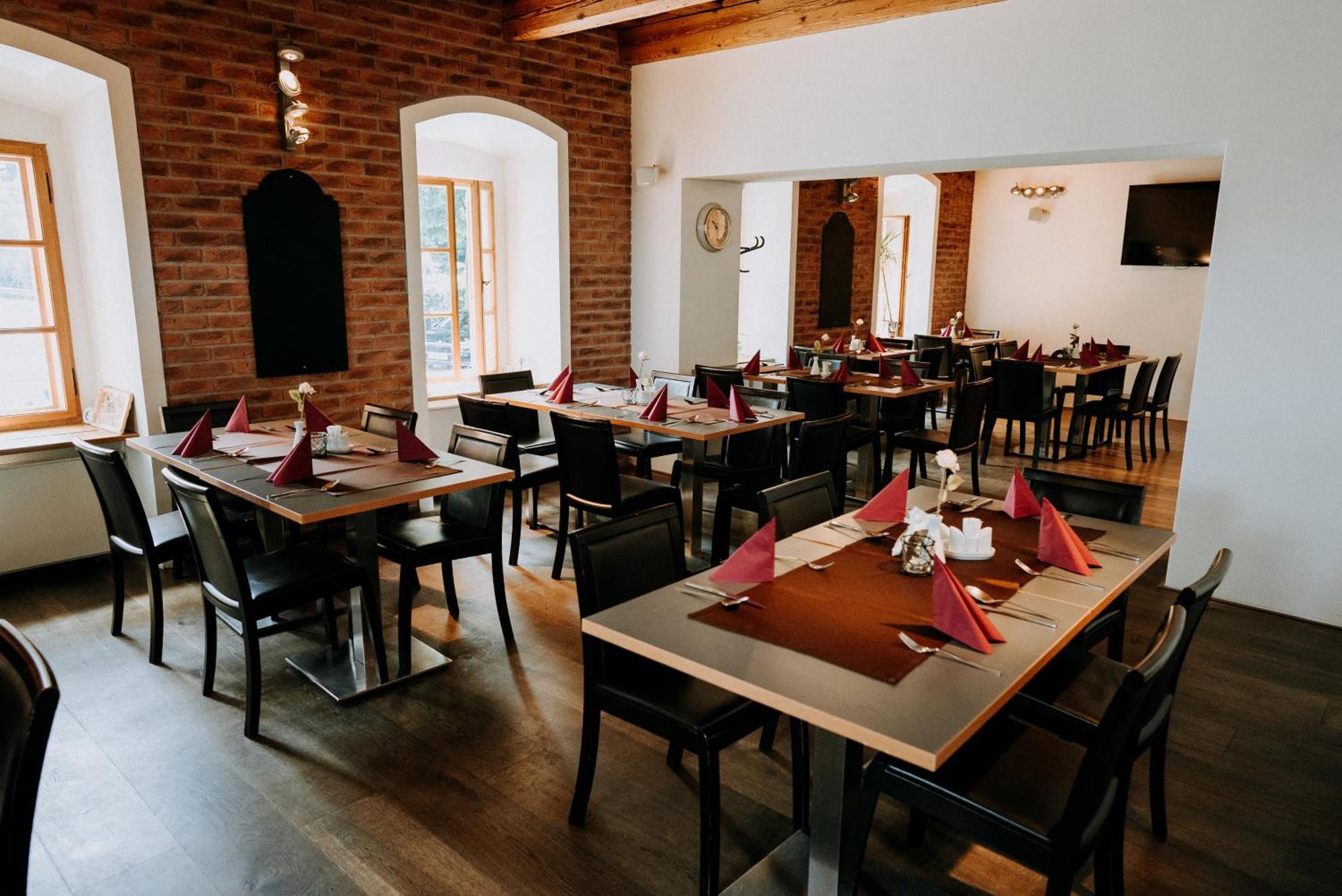 Penzion Bansky Dom Banska Stiavnica Ngoại thất bức ảnh